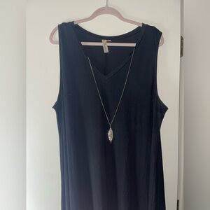Black sundress with necklace